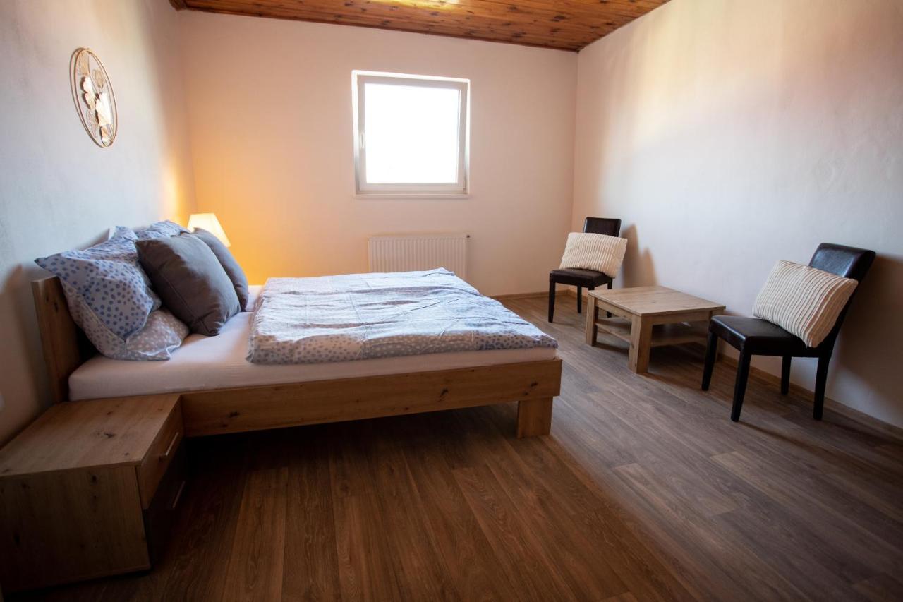 Tina Apartments Černá v Pošumaví Exteriér fotografie